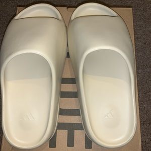 Adidas Yeezy Slides Bone Men’s Size 6